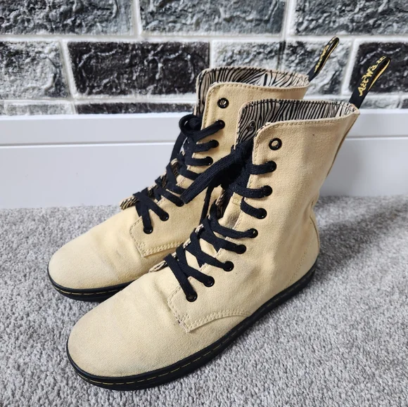 Dr Martens Stratford Women's Yellow Boots Size 9 - Picture 9 of 10
